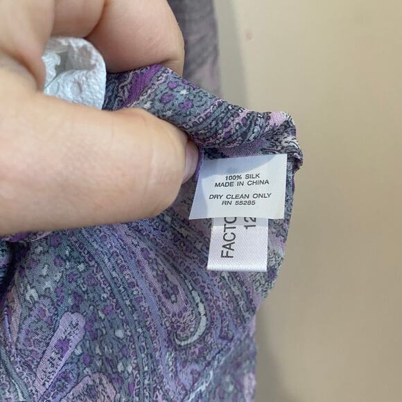 Express Design Studio Y2K Purple Paisley 100% Silk Button Up Blouse Size M - Picture 6 of 10